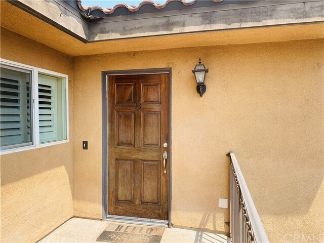 Primary Photo - 2061 Mountain Ave