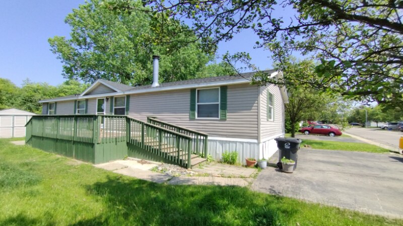 Primary Photo - 2500 Mann Rd