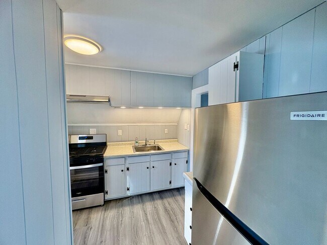 Foto del edificio - 735 Morgan Ave