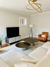 Building Photo - 5811 N Winthrop Ave