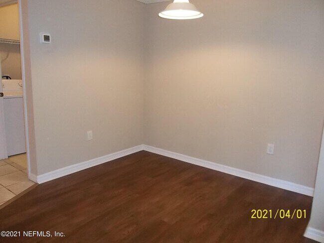 Foto del edificio - 3591 Kernan Blvd S