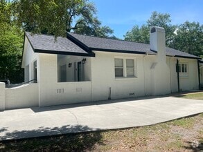 Building Photo - 1000 Dunbar Ave