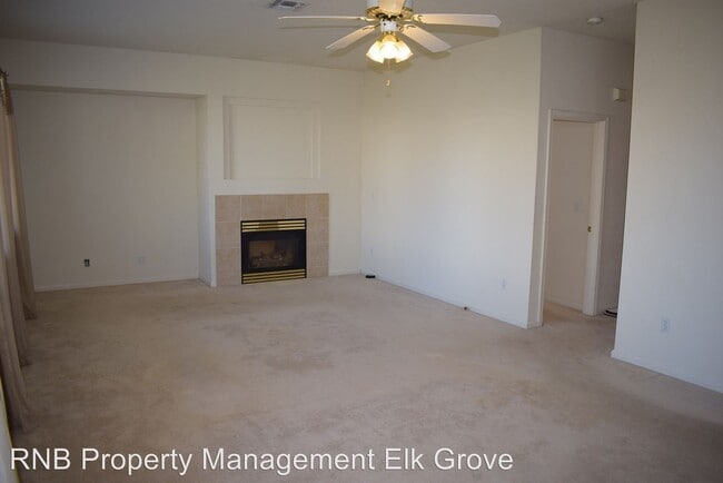 Building Photo - 5 br, 3 bath House - 1007 Blackwell Way