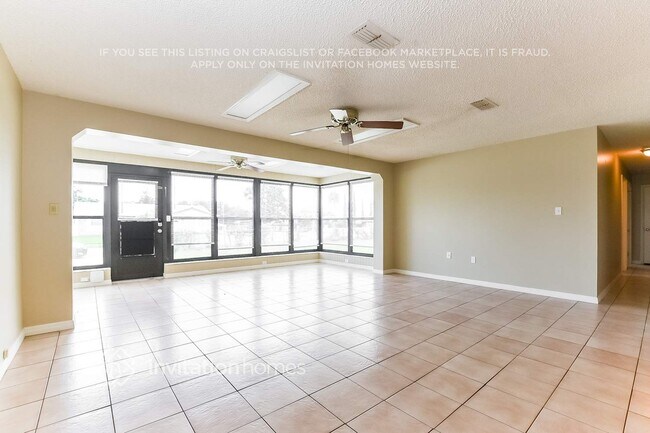 Foto del edificio - 1601 Stafford Rd