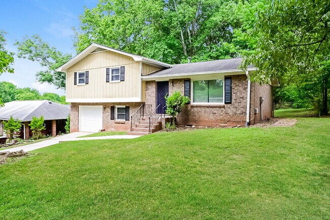 Building Photo - 3074 Menlo Park Dr