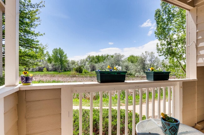Building Photo - 4975 Twin Lakes Rd