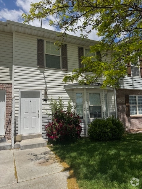 Building Photo - 1010 W 820 S
