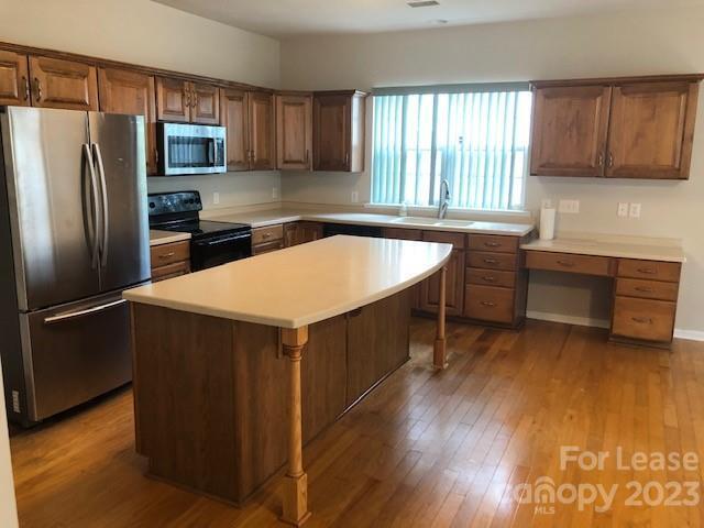 Foto del edificio - Spacious 5-Bedroom, 3-Bathroom Home Ideal ...