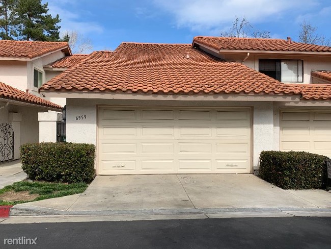 Building Photo - 2 br, 2.5 bath Townhome - 6559 Corte Cisco