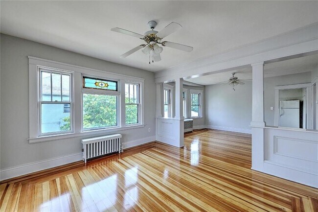 Building Photo - 181 Saratoga Ave