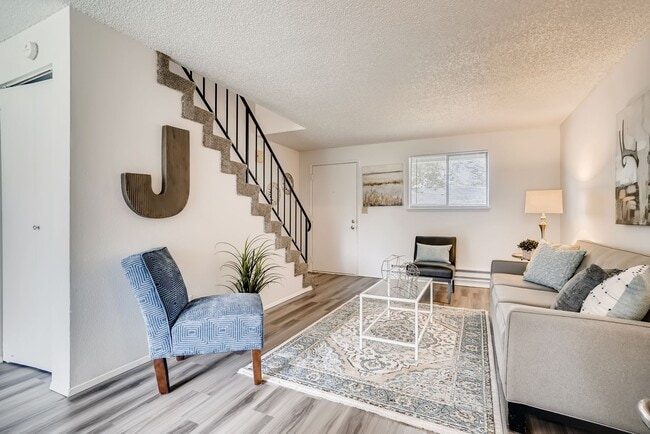 Building Photo - Odona Homes | Spacious 2-Bedroom Residence at 2602 J Street, Auburn