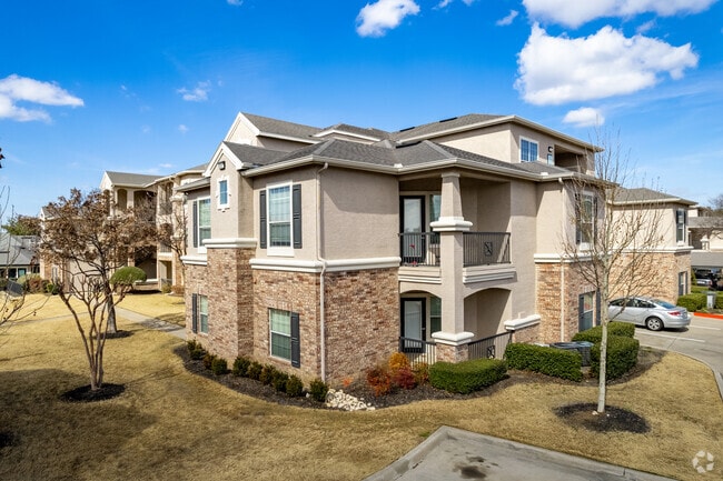 Building Photo - 4230 Fairway Coyote Ridge