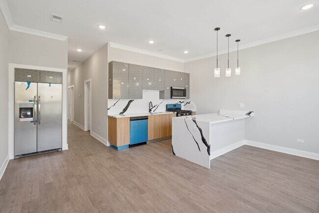 Foto del edificio - 4839 W Huron St