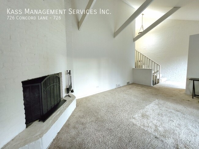 Foto del edificio - 726 Concord Ln