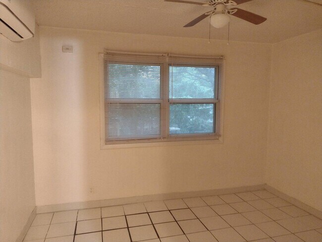 Foto del edificio - 3251 SW 44th St