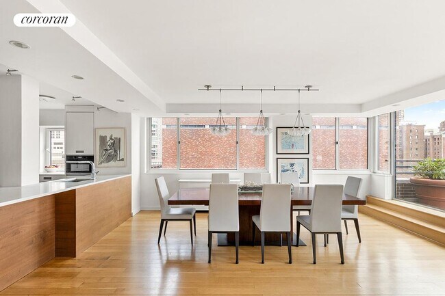 Foto del edificio - 45 W 67th St