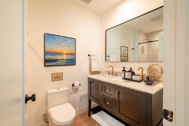 Building Photo - 351 S Catalina St