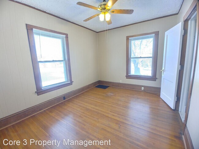 Building Photo - 4 br, 2 bath House - 402 Phoenix