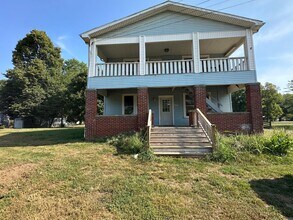 Building Photo - 36076-36076 Hocking Dr