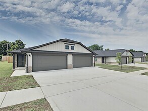 Building Photo - 1300 NW 111th St