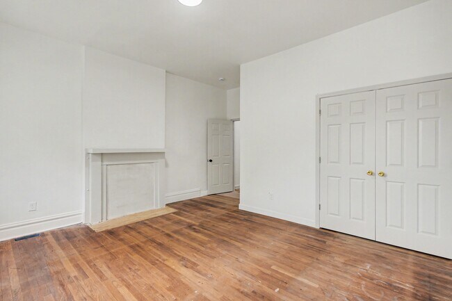 Foto del edificio - 4416 S Grand Blvd