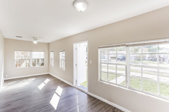 Foto del edificio - 2225 Taft St