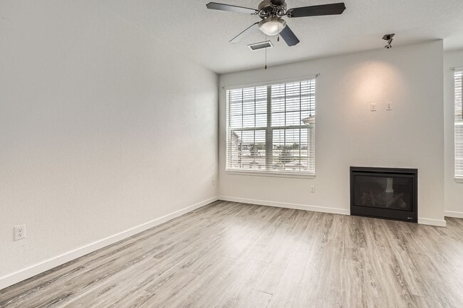 Foto del edificio - 9185 Wilde Ln