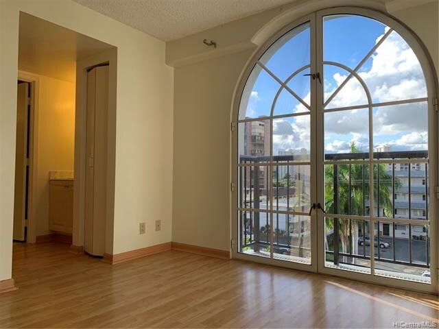 Foto del edificio - 1433 Kewalo St
