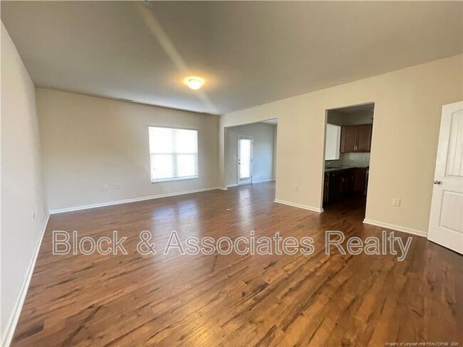 Building Photo - 1023 Saffron Lp