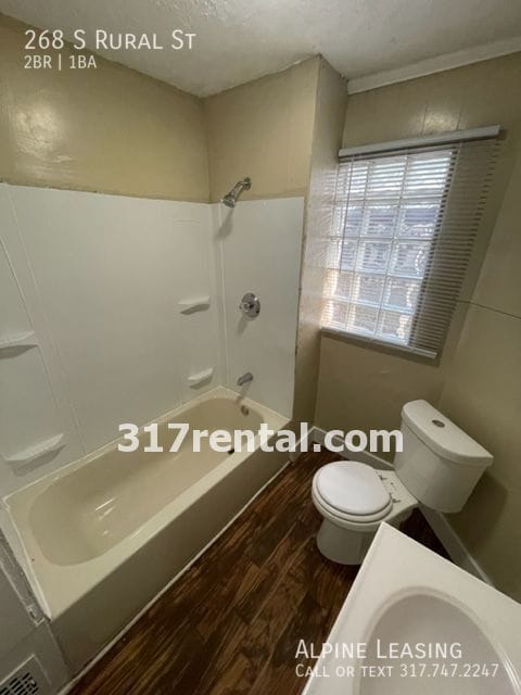 Building Photo - Near East 2BR House w/Fenced Backyard!