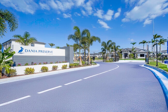 Building Photo - 3024 Green Palm Ct