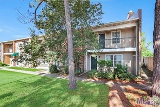 Building Photo - 4625 Parkoaks Dr