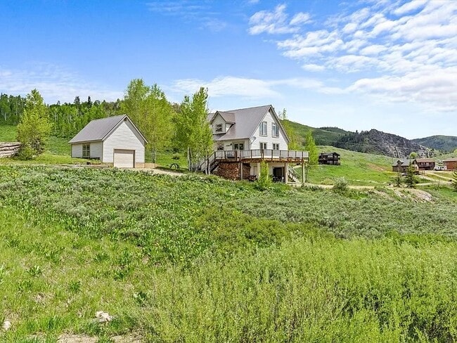 Building Photo - 57680 Saturn Ct
