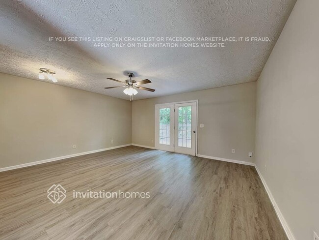 Building Photo - 1817 Elkpark Dr