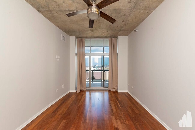 Foto del edificio - 700 N Larrabee St