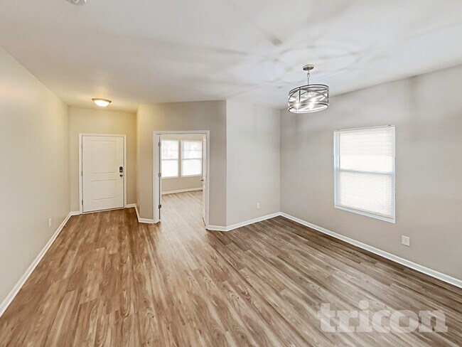Foto del edificio - 5251 Smoky Ridge Ln