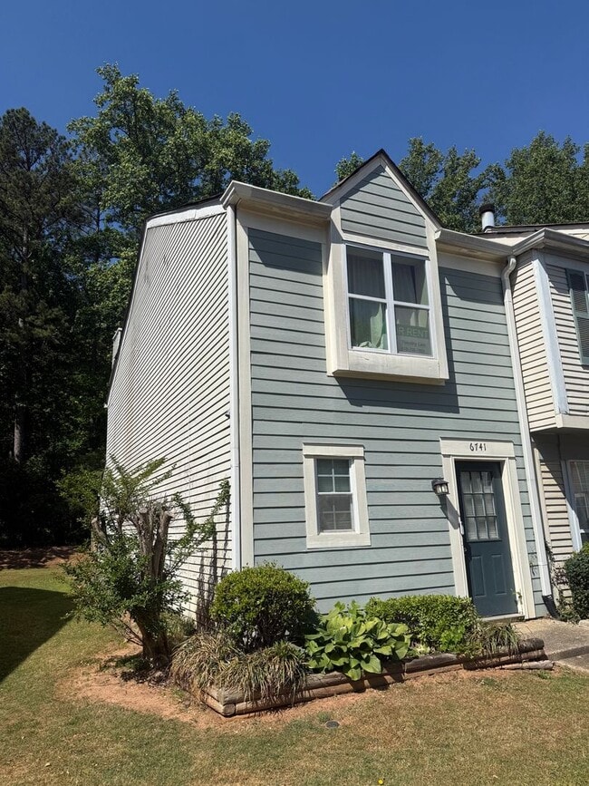 2 Bed/2 Bath Townhouse in Norcross for Lease - 2 Bed/2 Bath Townhouse in Norcross for Lease