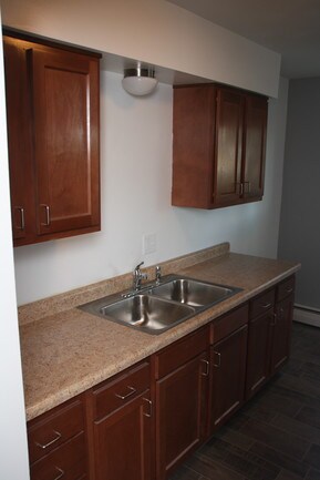 Foto del edificio - MOVE IN TODAY! Limited Units Available
