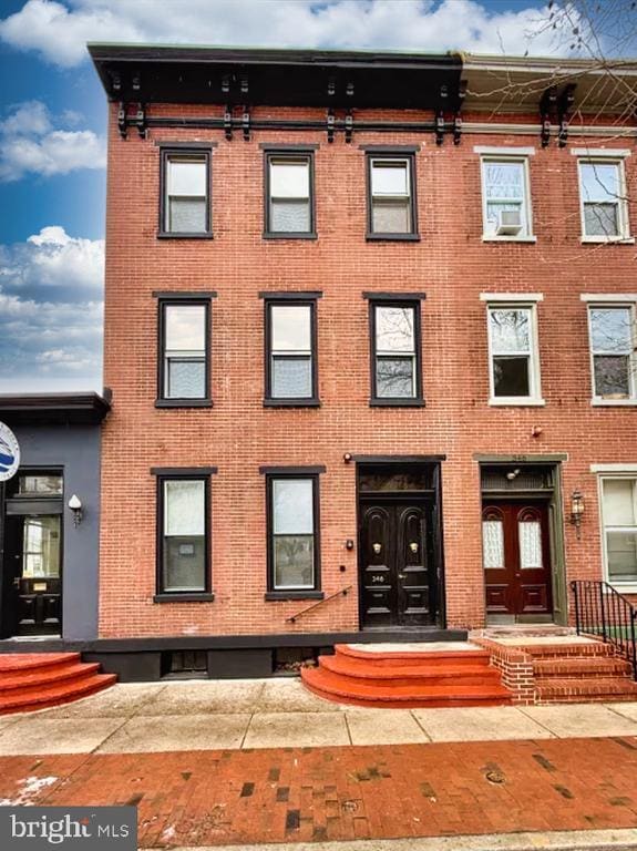 Building Photo - 348 Farnsworth Ave