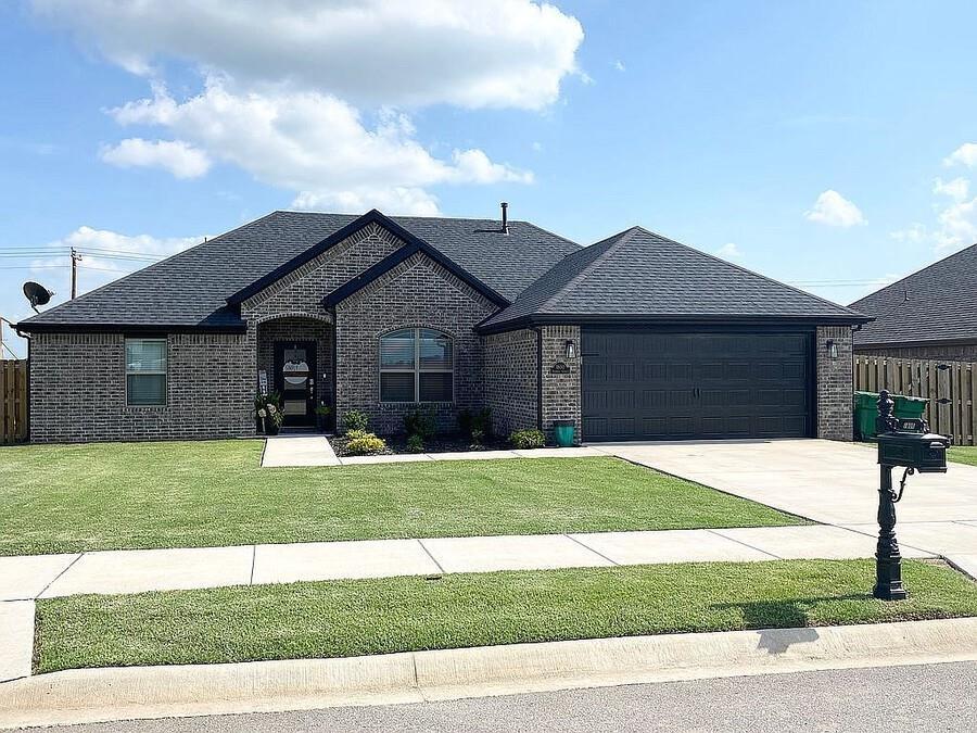 Foto principal - 1800 Sunrise Cir