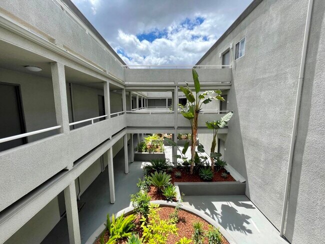 Foto del edificio - 20954 Vanowen St
