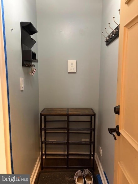 Photo - 206 N George Mason Dr Apartment