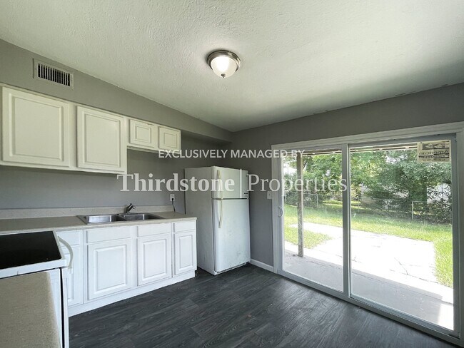 Foto del edificio - 2212 W 12th St