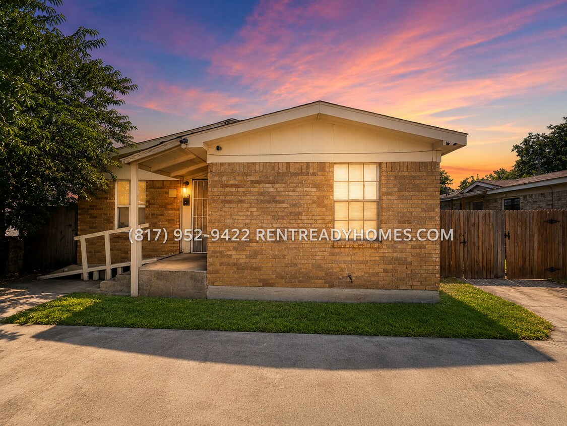 Photo - 313 Forby Ave