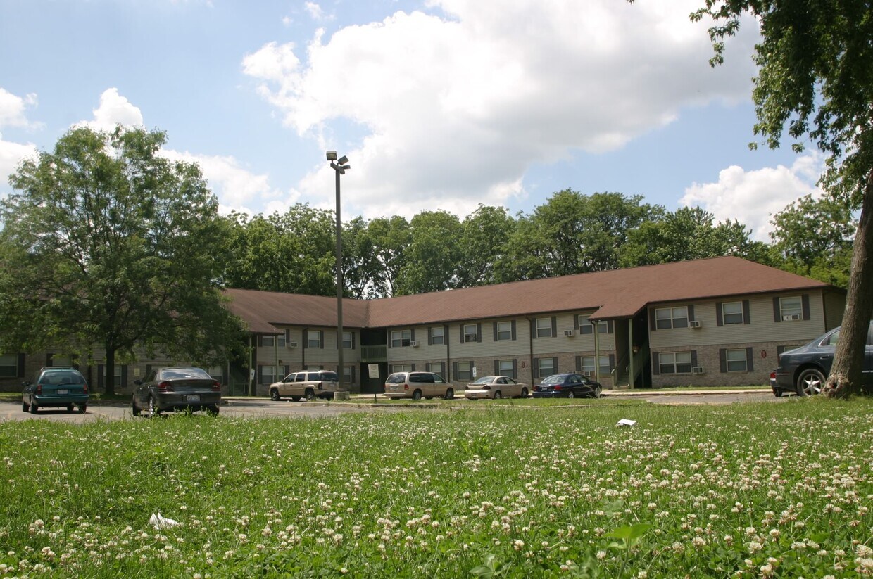 Hershey Manor Apartments Rockford, IL