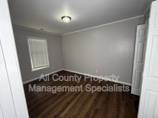 Foto del edificio - 1908 Greenoaks Rd