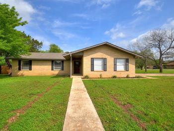 Foto del edificio - 905 Parker Cir