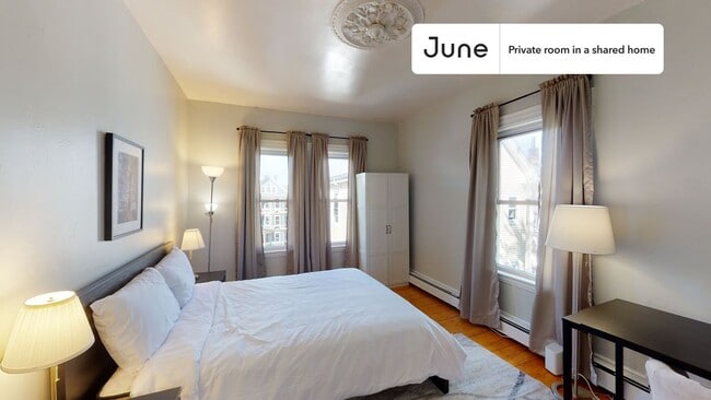 Building Photo - Room in Shared 3 bed/1 bath home