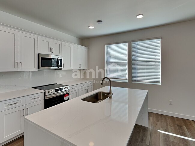 Building Photo - 25764 N 184th Dr