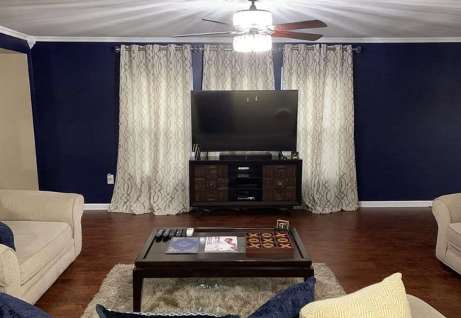 Building Photo - Luxurious 3 bedroom 2 bath home in the Heart of Baton Rouge!